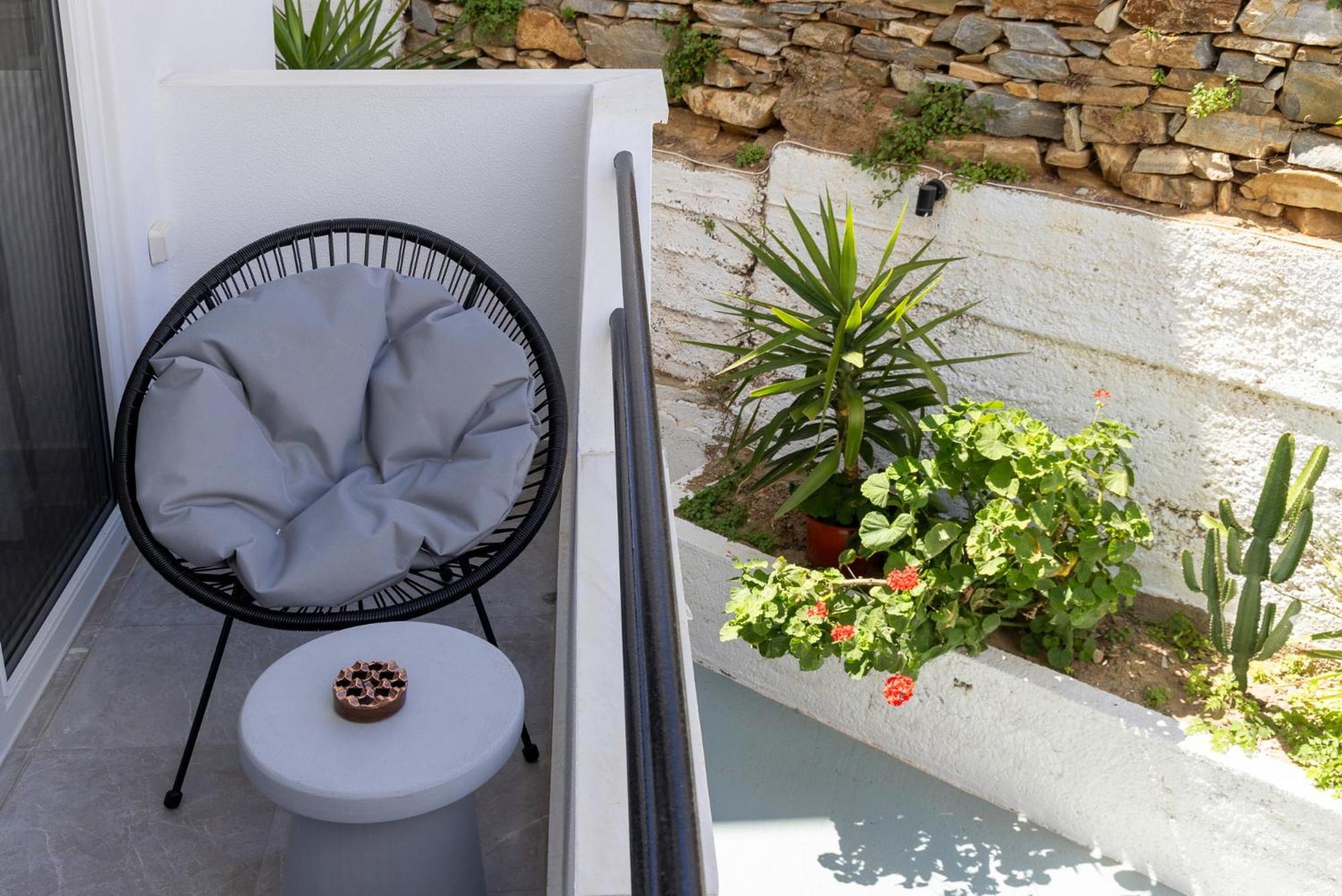 Seamento Suites Tinos Bagian luar foto